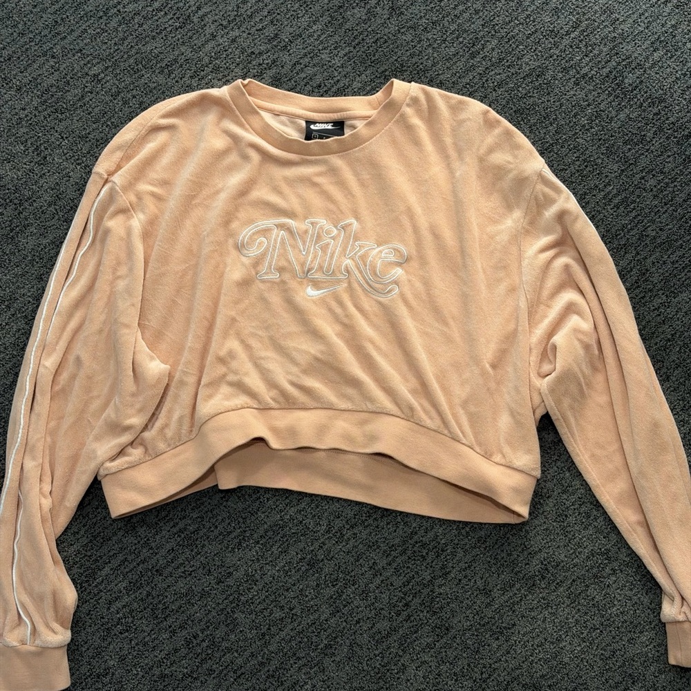 Nike Retro Women's Soft Peach Logo Sweatshirt
